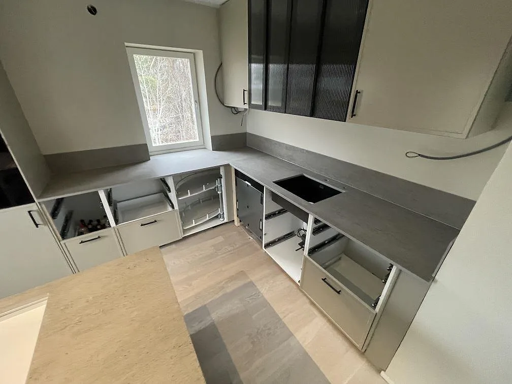 Køkkenbordplade i Dekton Keon, Västerås – billede 2