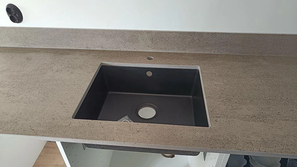 Køkkenbordplade i Dekton Keon, Veberöd – billede 4