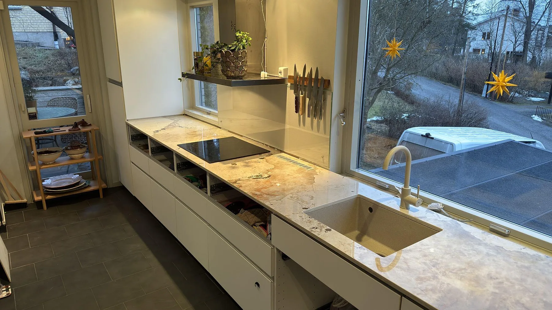 Køkkenbordplade i Dekton Khalo, Nacka – billede 4