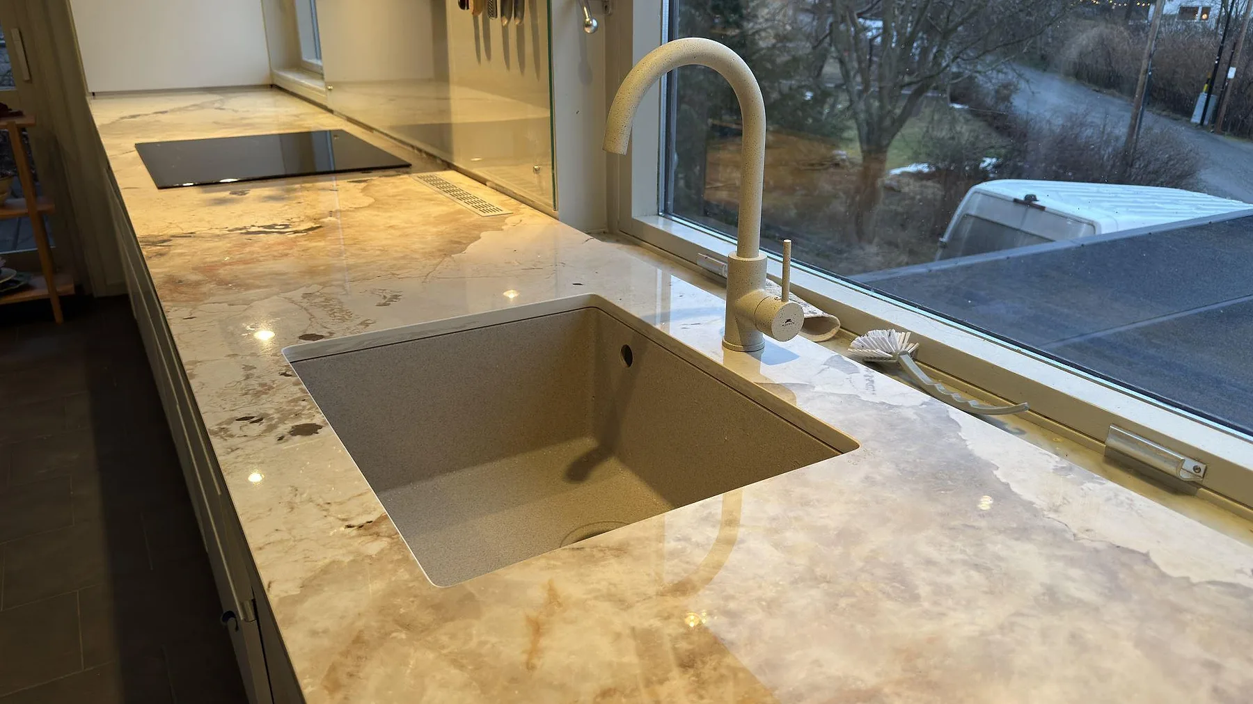 Køkkenbordplade i Dekton Khalo, Nacka – billede 6