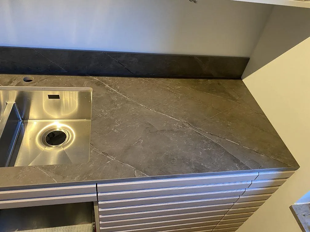 Køkkenbordplade i Dekton Kira, Kungsbacka – billede 4