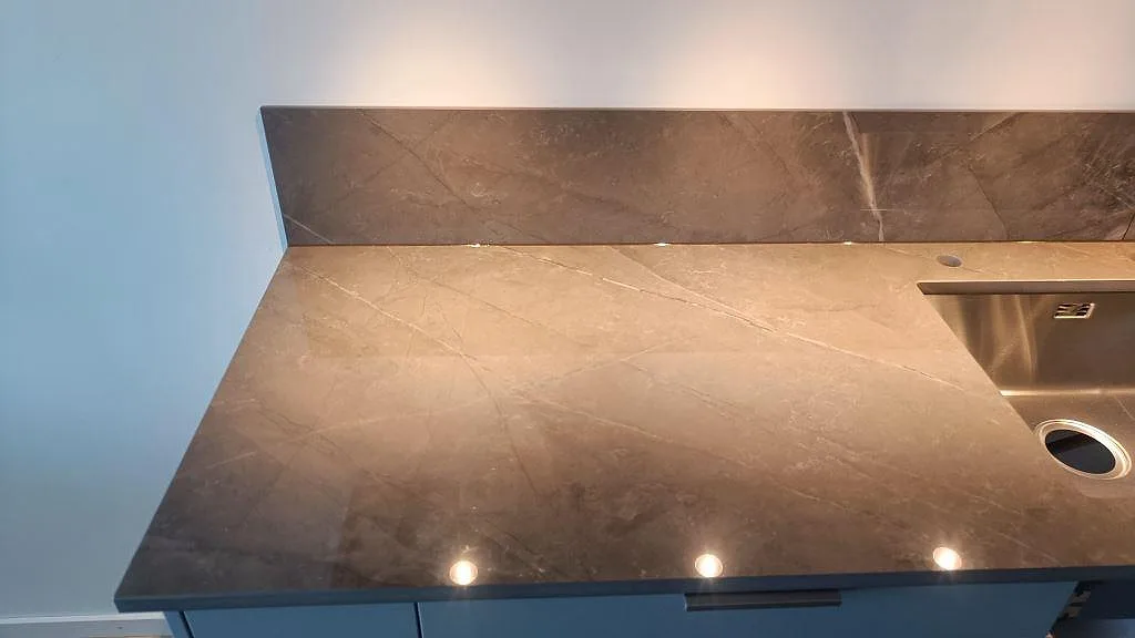Køkkenbordplade i Dekton Korso, Göteborg – billede 7