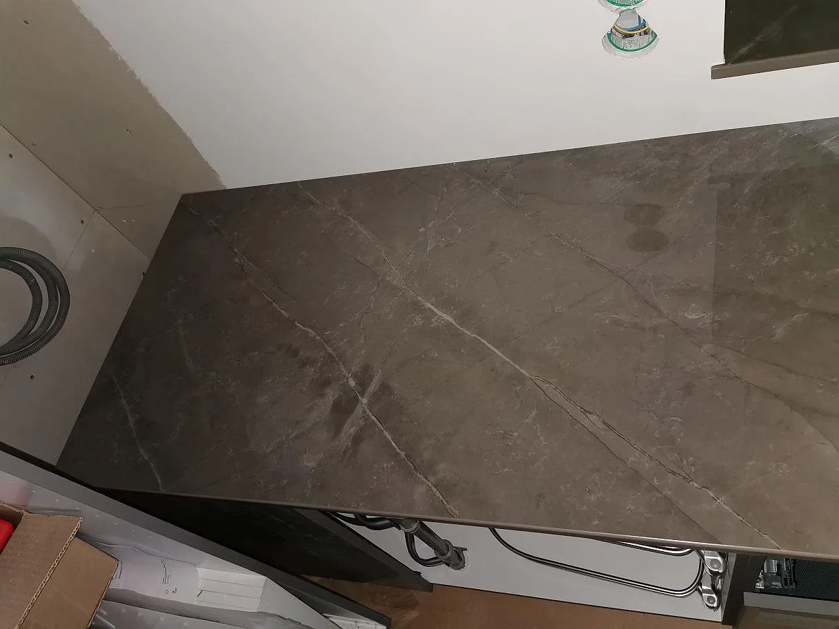 Køkkenbordplade i Dekton Korso-keramik, Höllviken – billede 3