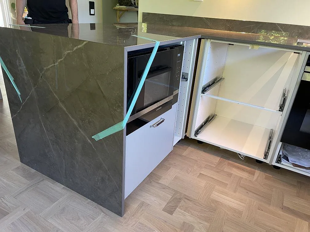 Køkkenbordplade i Dekton Korso, Kullavik – billede 2