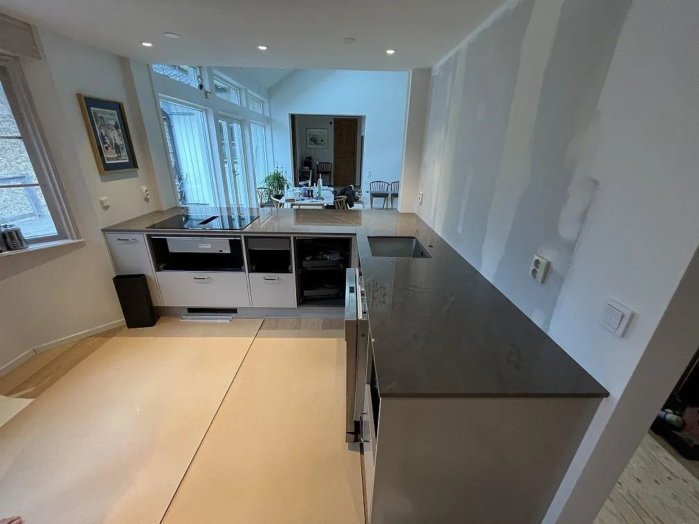 Køkkenbordplade i Dekton Korso, Kummelnäs