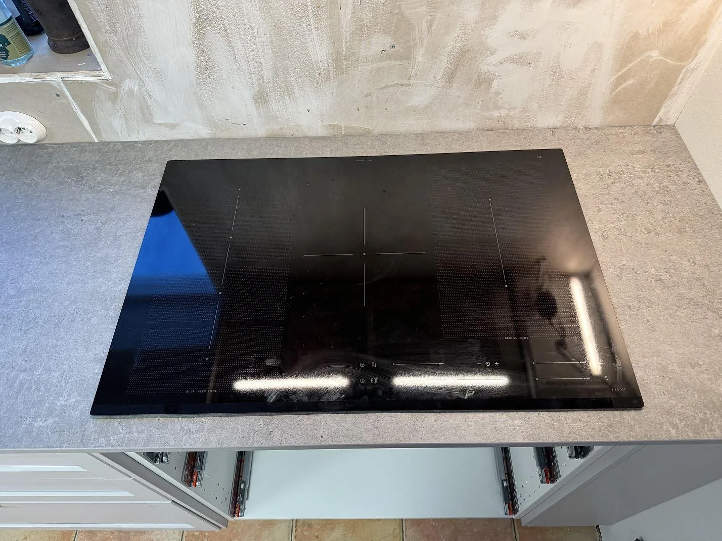 Køkkenbordplade i Dekton Kreta, Karlskrona – billede 4
