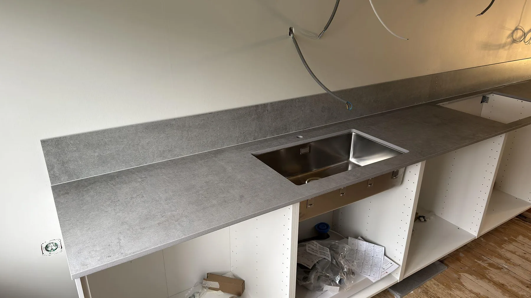 Køkkenbordplade i Dekton Kreta, Stockholm – billede 4