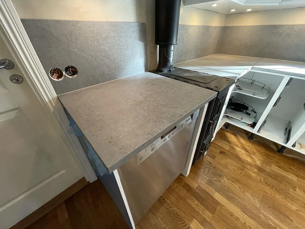 Køkkenbordplade i Dekton Kreta, Vendelsö – billede 8