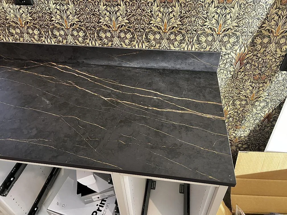 Køkkenbordplade i Dekton Laurent, Gränna – billede 3