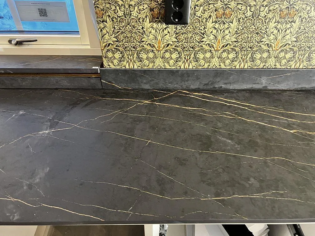 Køkkenbordplade i Dekton Laurent, Gränna – billede 4