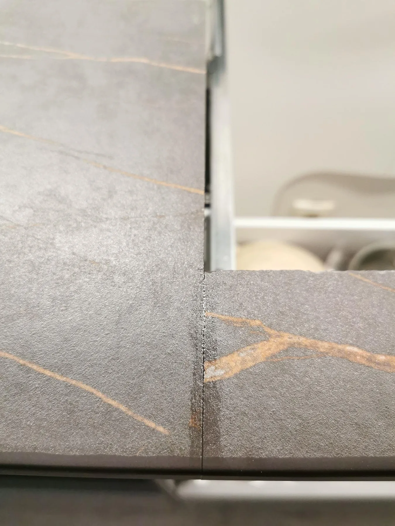 Køkkenbordplade i Dekton Laurent, Höllviken – billede 4