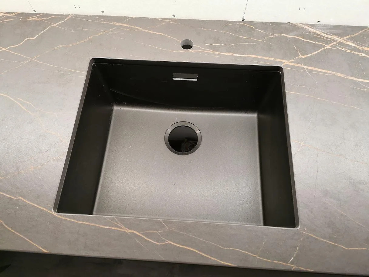 Køkkenbordplade i Dekton Laurent, Höllviken – billede 2