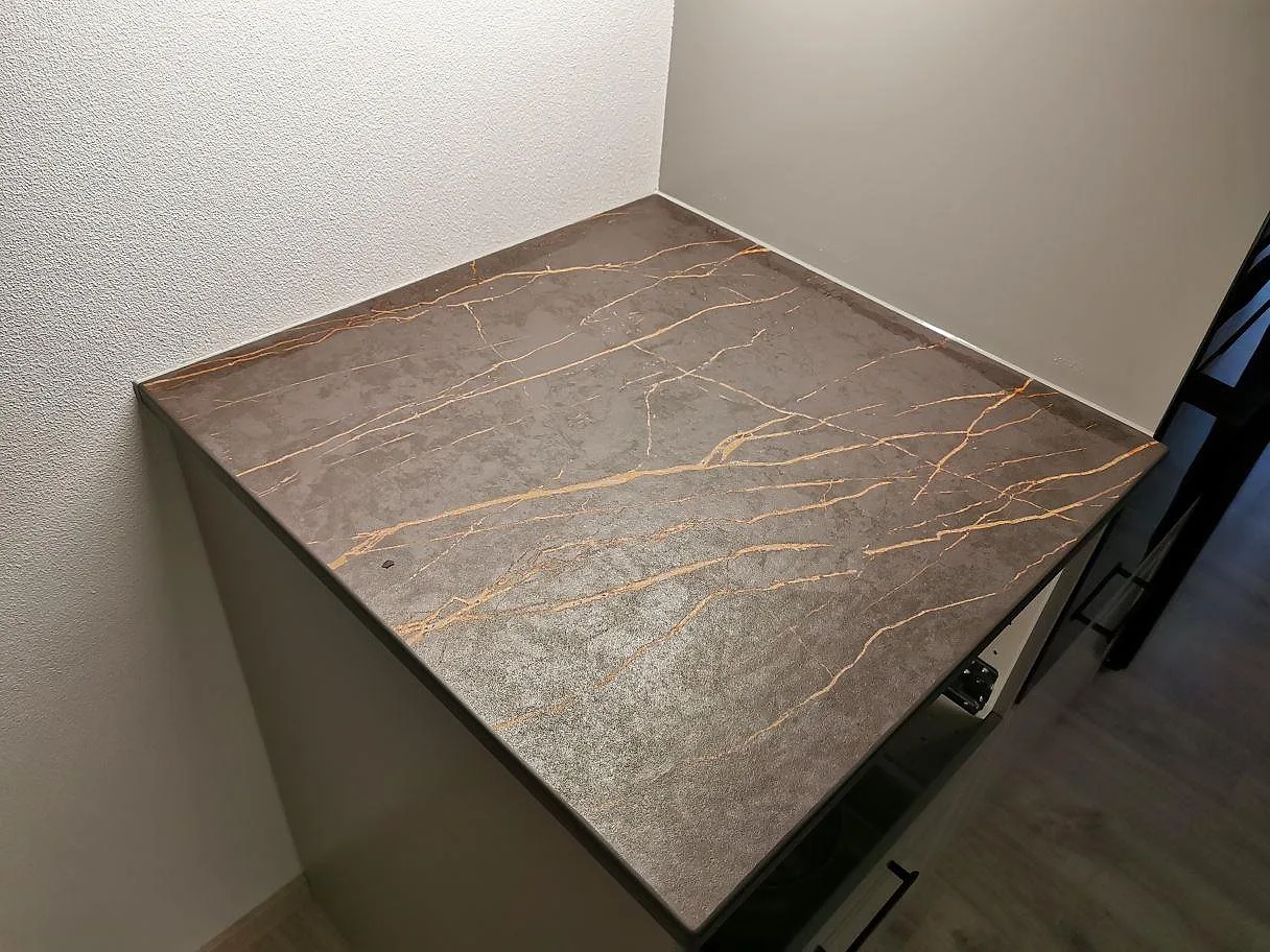Køkkenbordplade i Dekton Laurent, Höllviken – billede 3