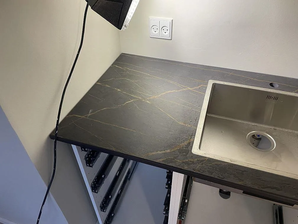 Køkkenbordplade i Dekton Laurent, København S – billede 4