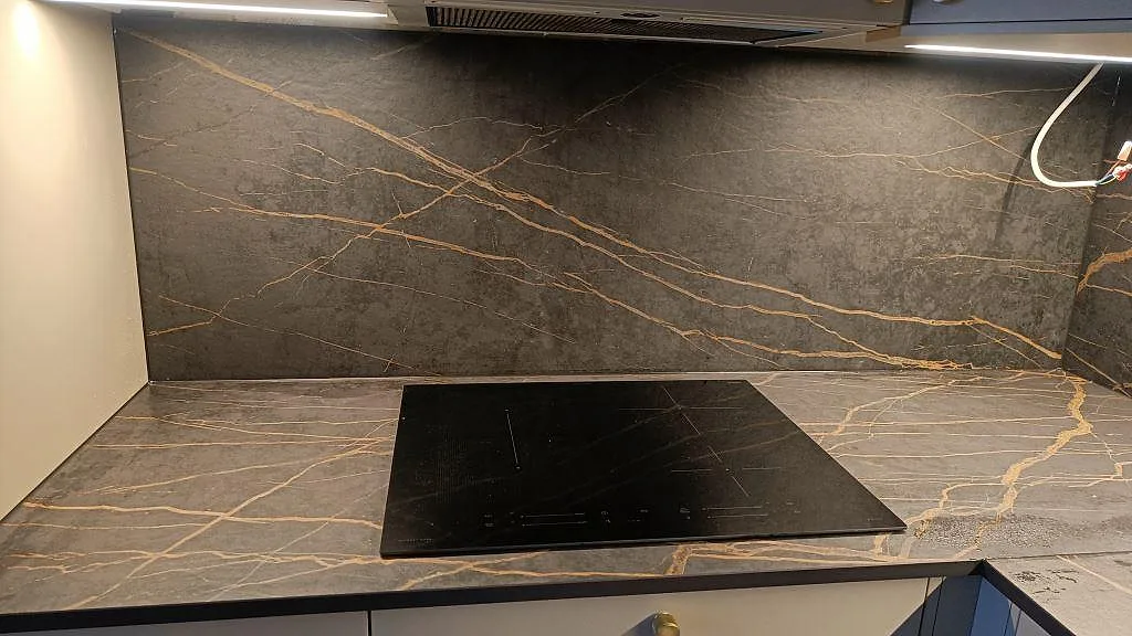 Køkkenbordplade i Dekton Laurent, Malmö – billede 3