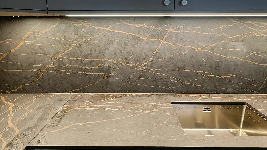 Køkkenbordplade i Dekton Laurent, Malmö – billede 5