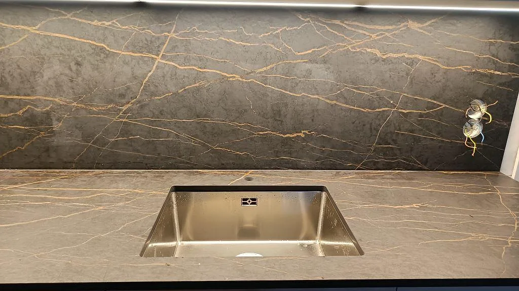 Køkkenbordplade i Dekton Laurent, Malmö – billede 6