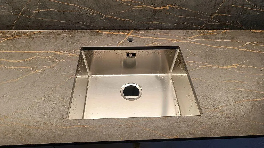 Køkkenbordplade i Dekton Laurent, Malmö – billede 7