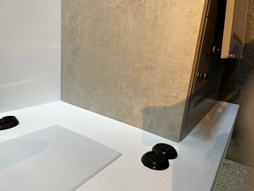 Køkkenbordplade i Dekton Lunar, Tygelsjö – billede 2