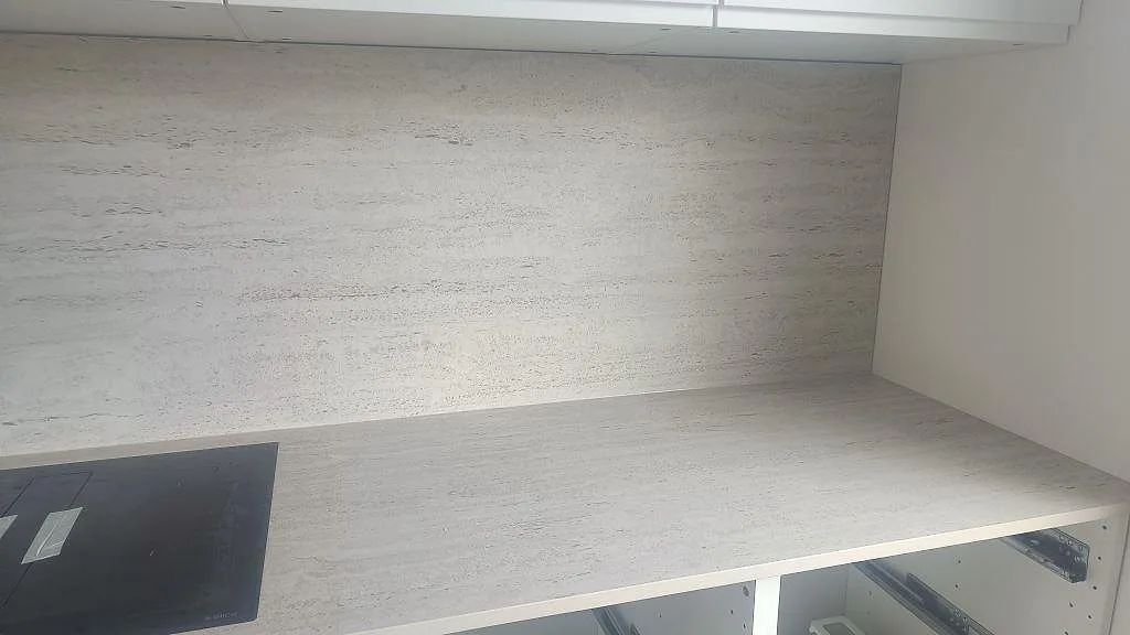 Køkkenbordplade i Dekton Marmorio, Halmstad – billede 7