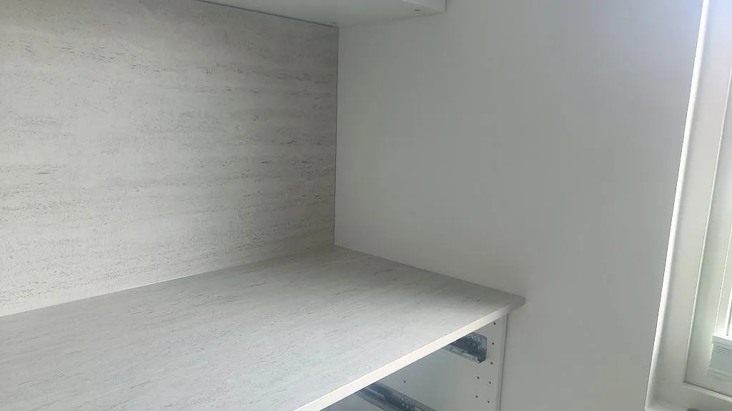 Køkkenbordplade i Dekton Marmorio, Halmstad – billede 8