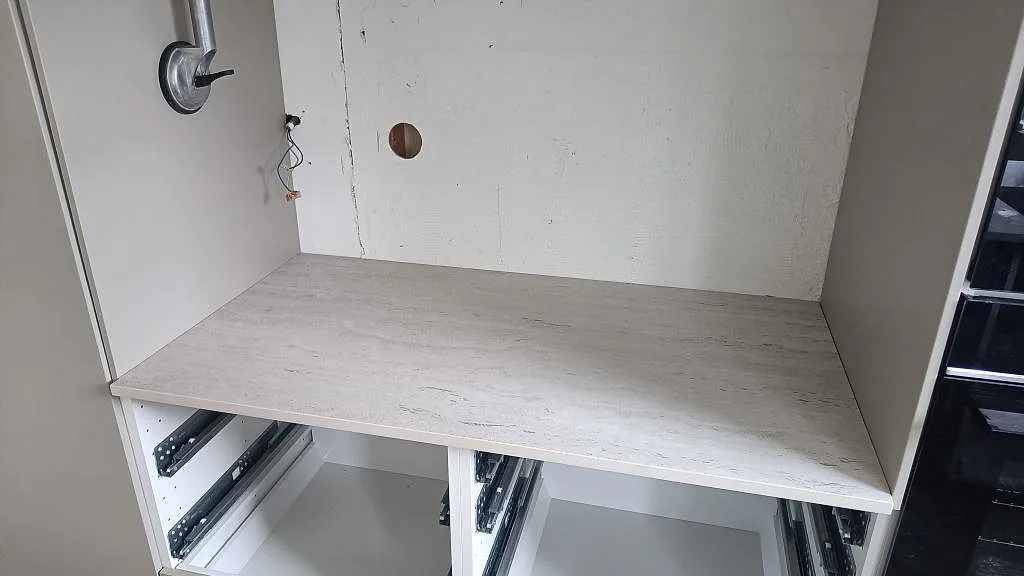 Køkkenbordplade i Dekton Marmorio, Mölndal – billede 6