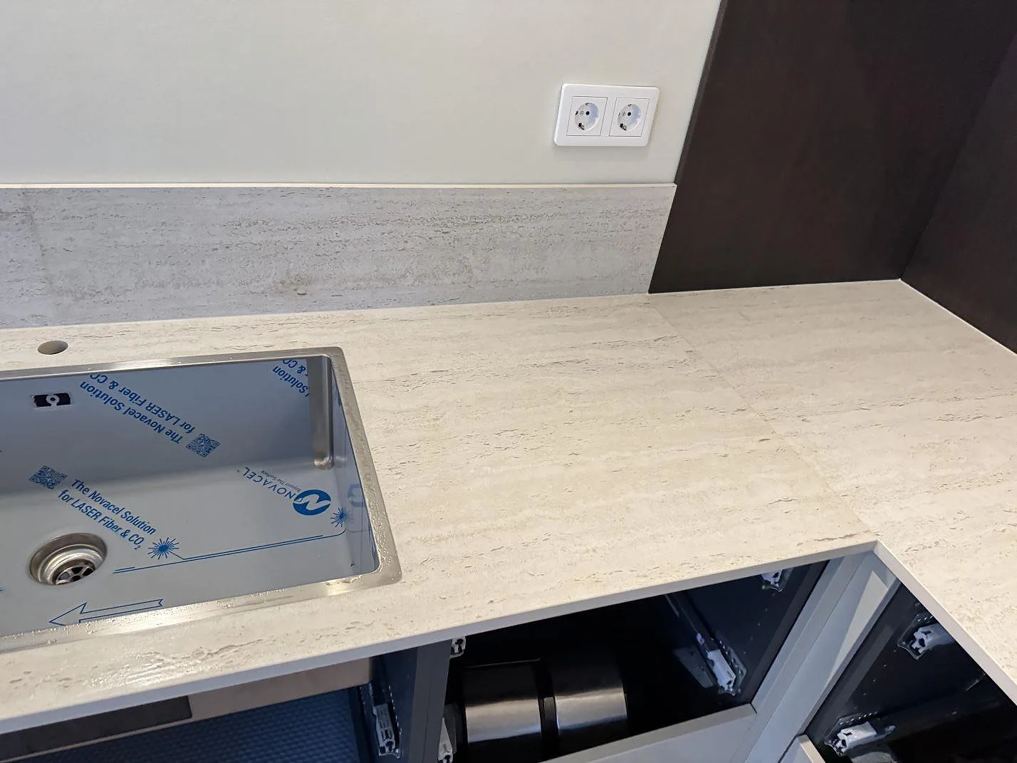 Køkkenbordplade i Dekton Marmorio, Rydebäck – billede 2