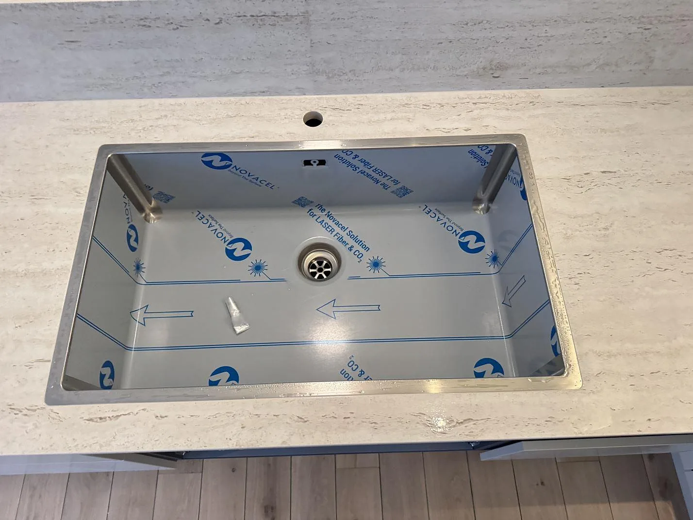 Køkkenbordplade i Dekton Marmorio, Rydebäck – billede 3