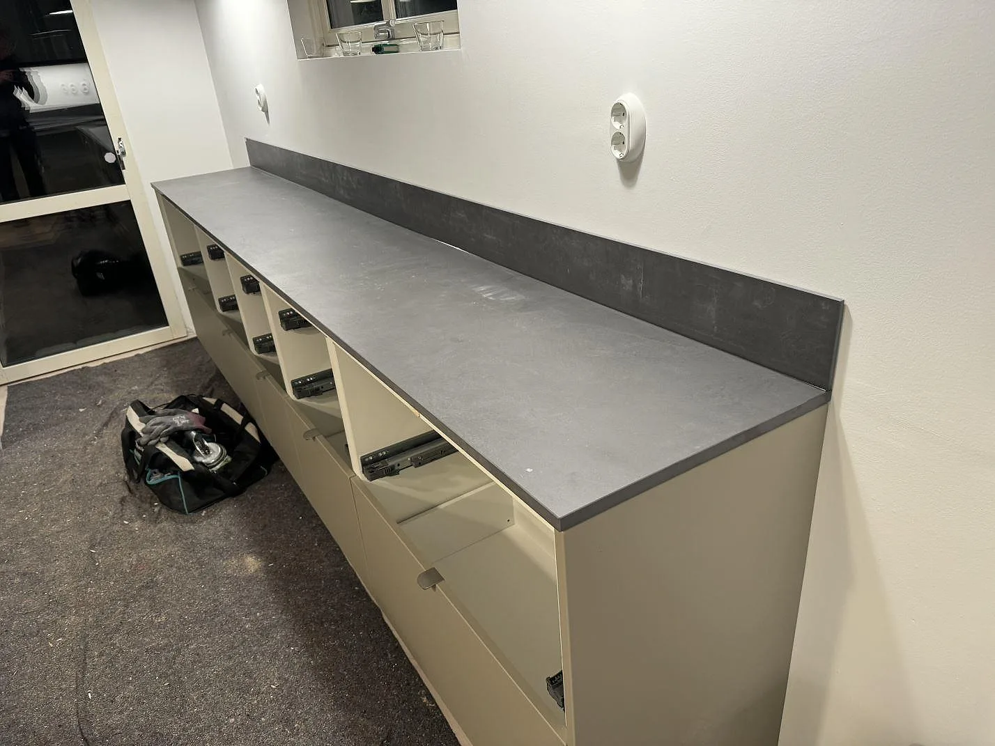 Køkkenbordplade i Dekton Micron, Olofström – billede 2