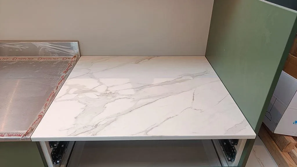 Køkkenbordplade i Dekton Morpheus Velvet, Kungsbacka – billede 7