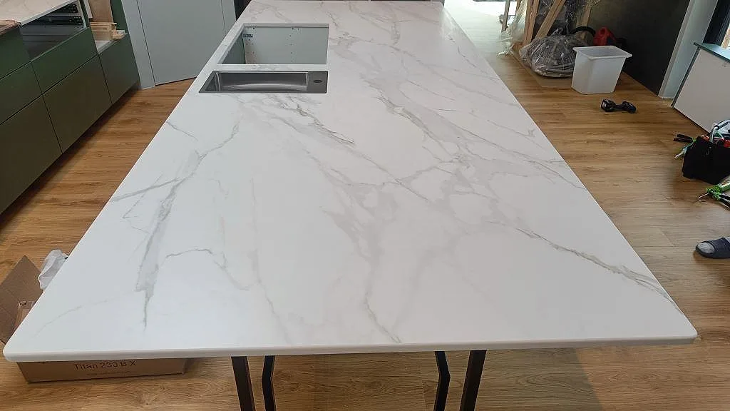Køkkenbordplade i Dekton Morpheus Velvet, Kungsbacka – billede 2