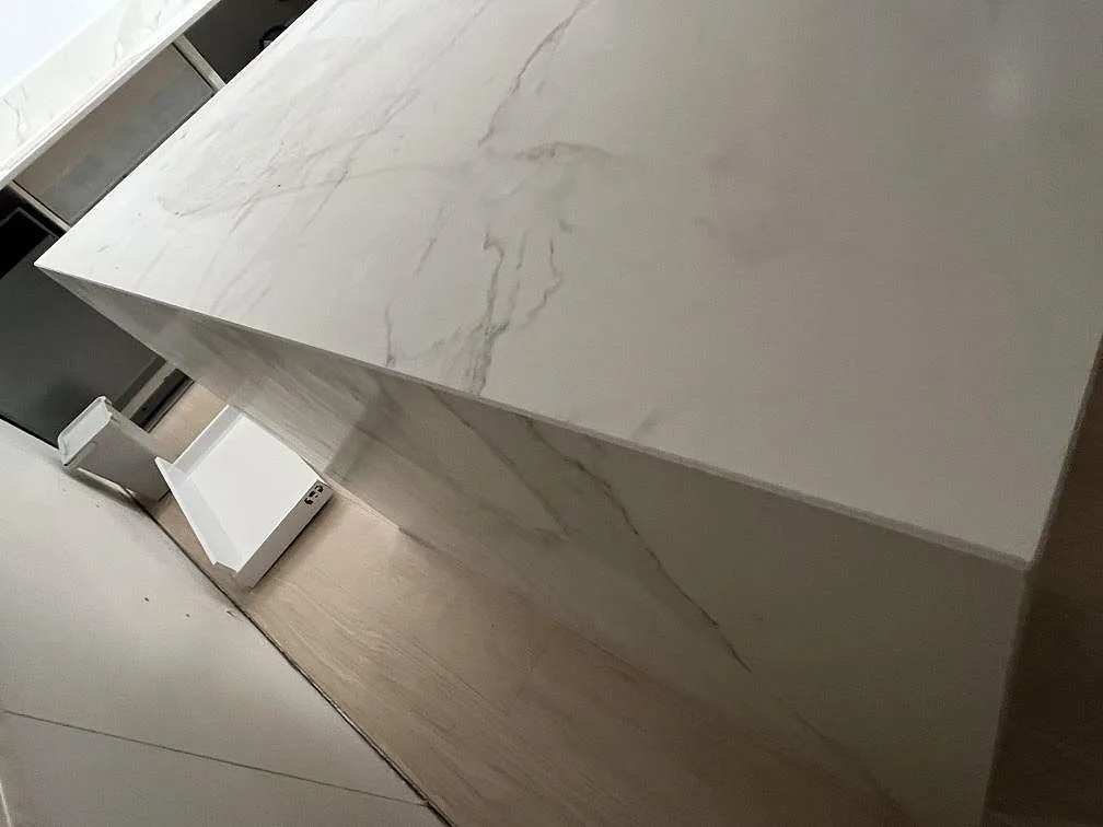 Køkkenbordplade i Dekton Morpheus Velvet, Södertälje – billede 3