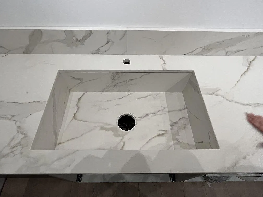 Køkkenbordplade i Dekton Morpheus Velvet, Södertälje – billede 5