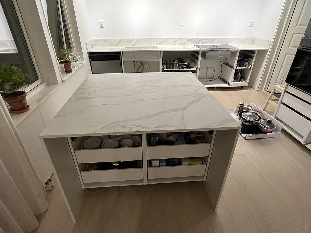 Gennemført projekt: Køkkenbordplade i Dekton Morpheus Velvet, Södertälje.