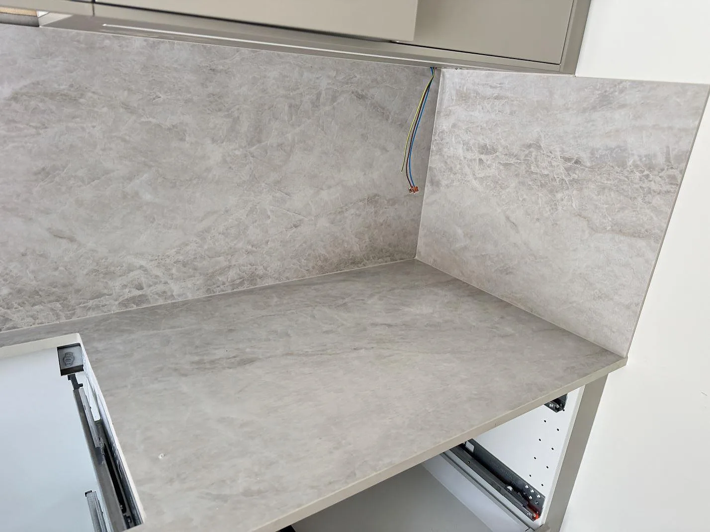Køkkenbordplade i Dekton Nara, Fjärås – billede 7