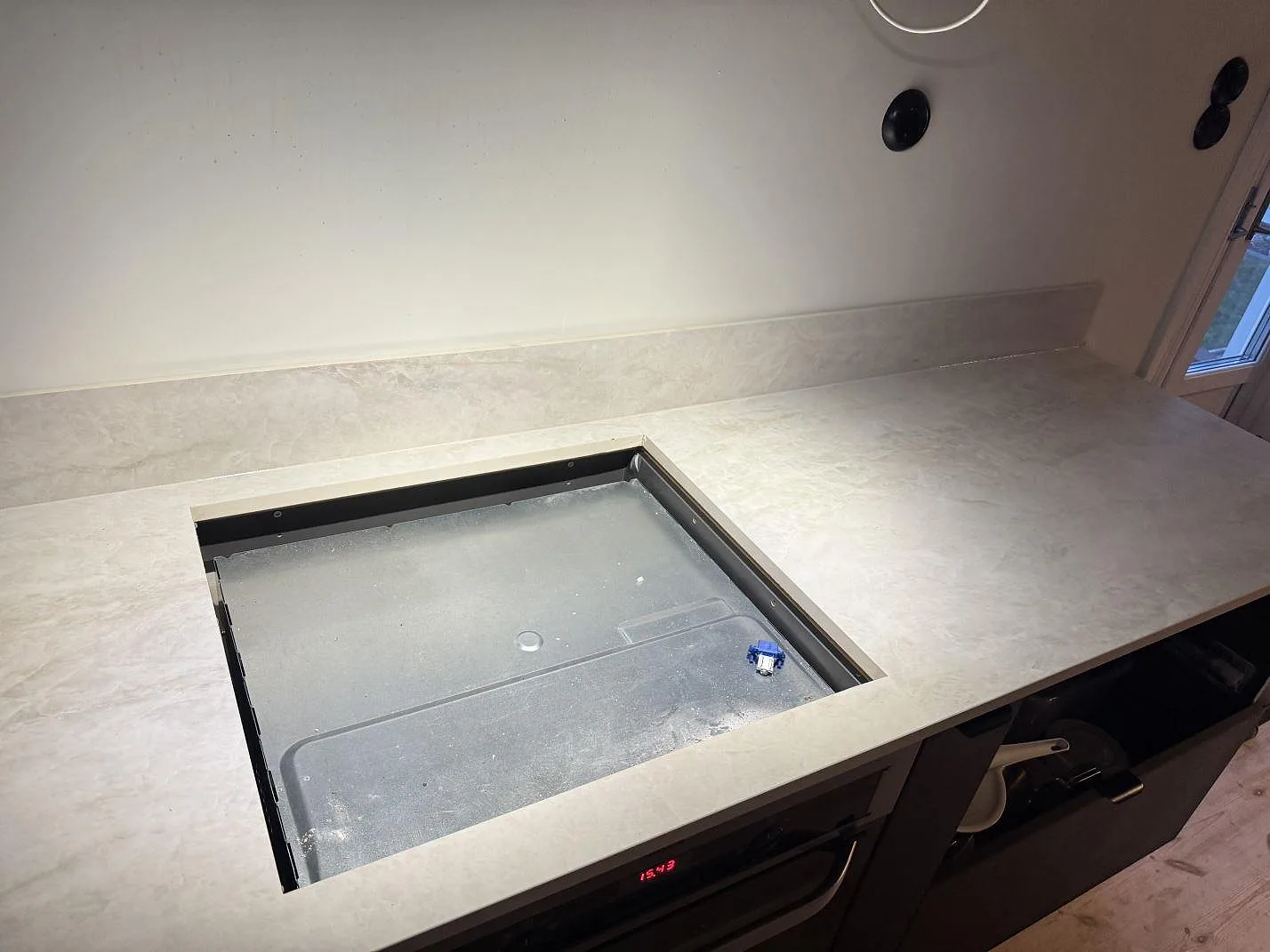 Køkkenbordplade i Dekton Nara, Halmstad – billede 6