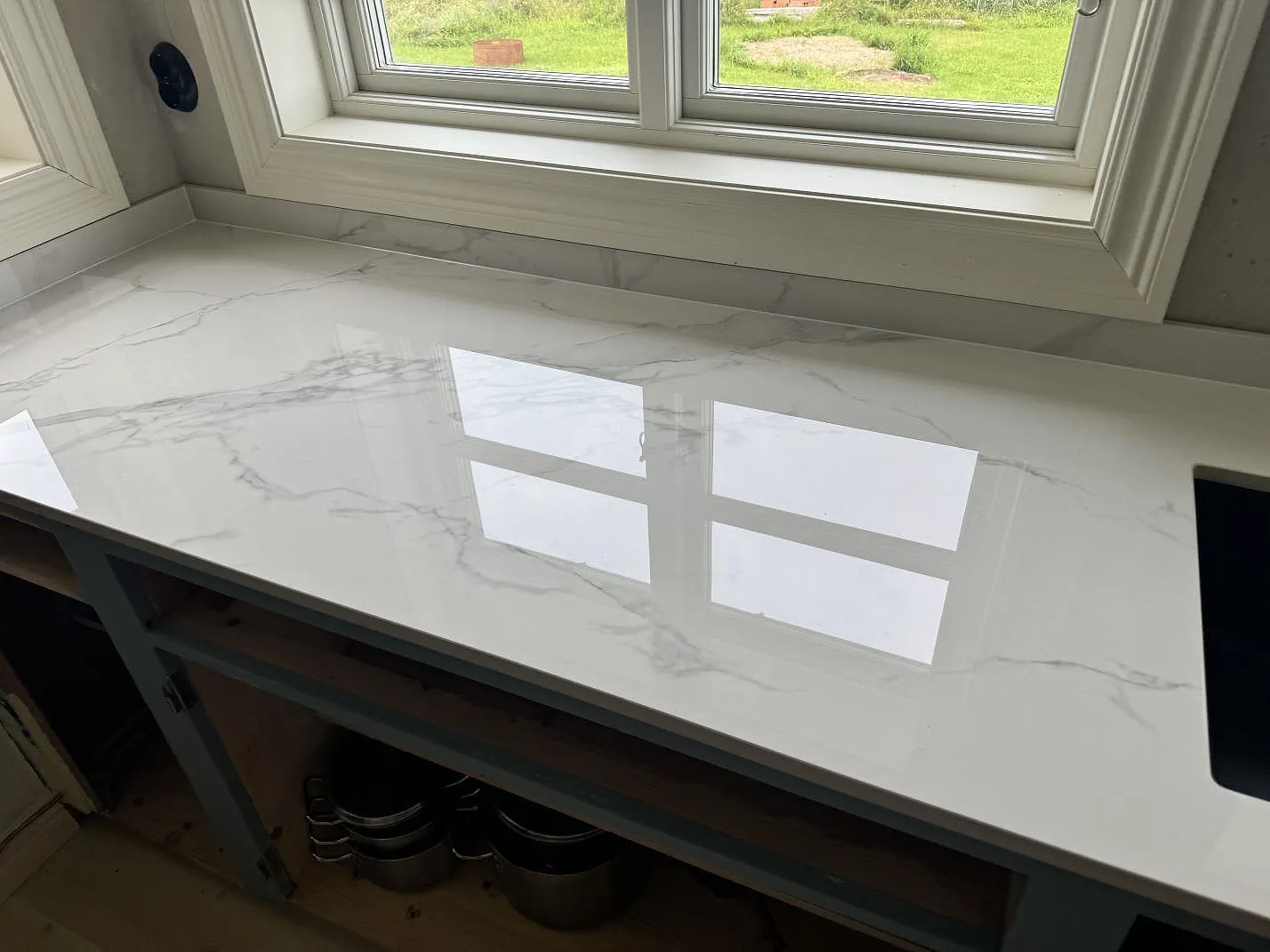 Køkkenbordplade i Dekton Natura, Tjureda – billede 4