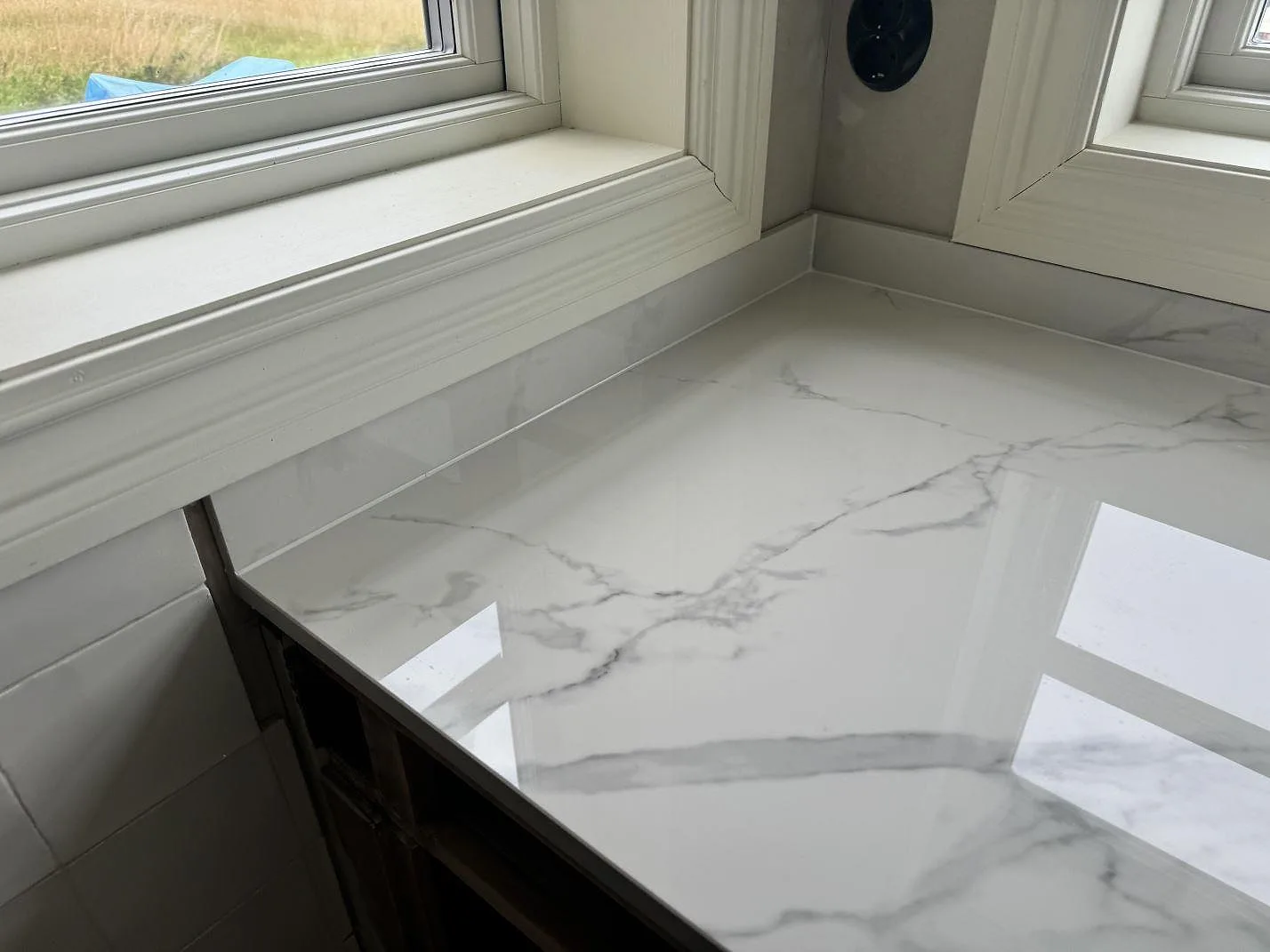 Køkkenbordplade i Dekton Natura, Tjureda – billede 7