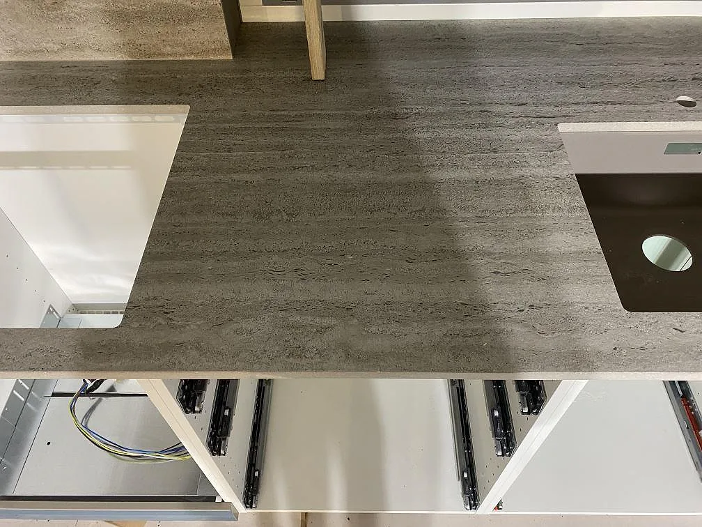 Køkkenbordplade i Dekton Nebu, Borrby – billede 4