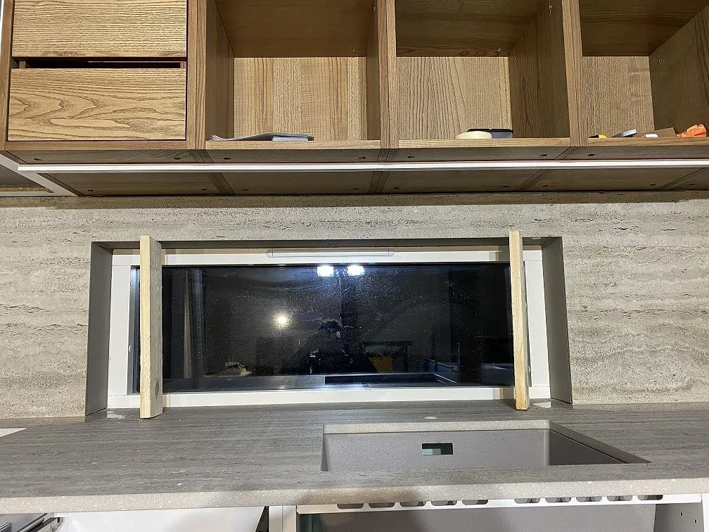 Køkkenbordplade i Dekton Nebu, Borrby – billede 2