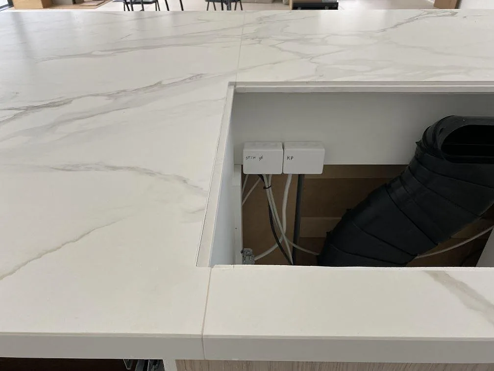 Køkkenbordplade i Dekton Neural, Ålsgårde – billede 6