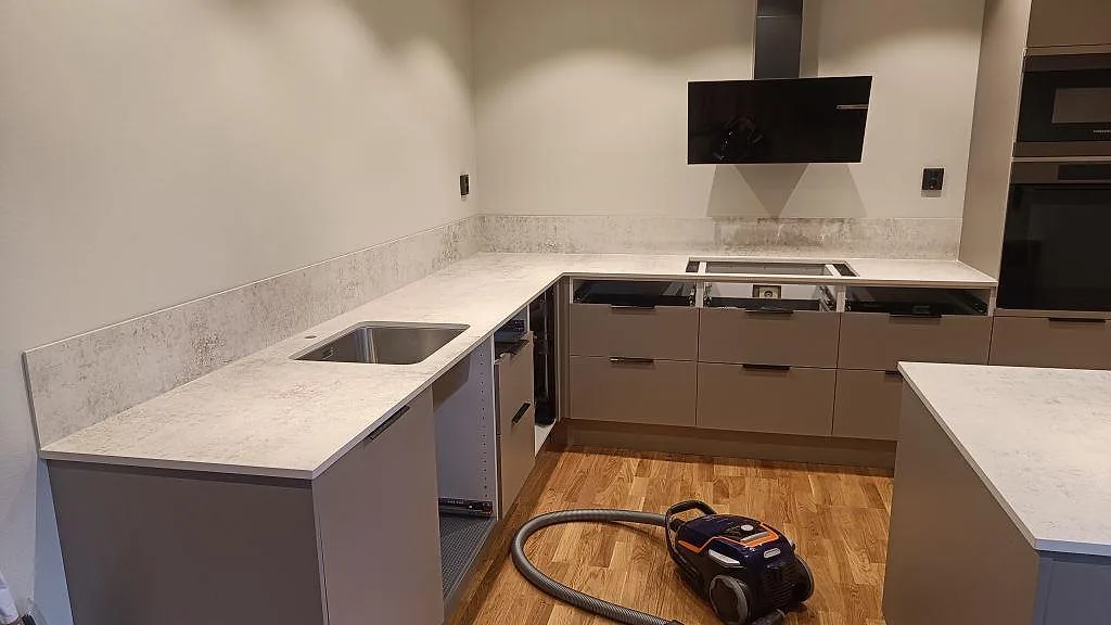 Køkkenbordplade i Dekton Nilium, Hörby