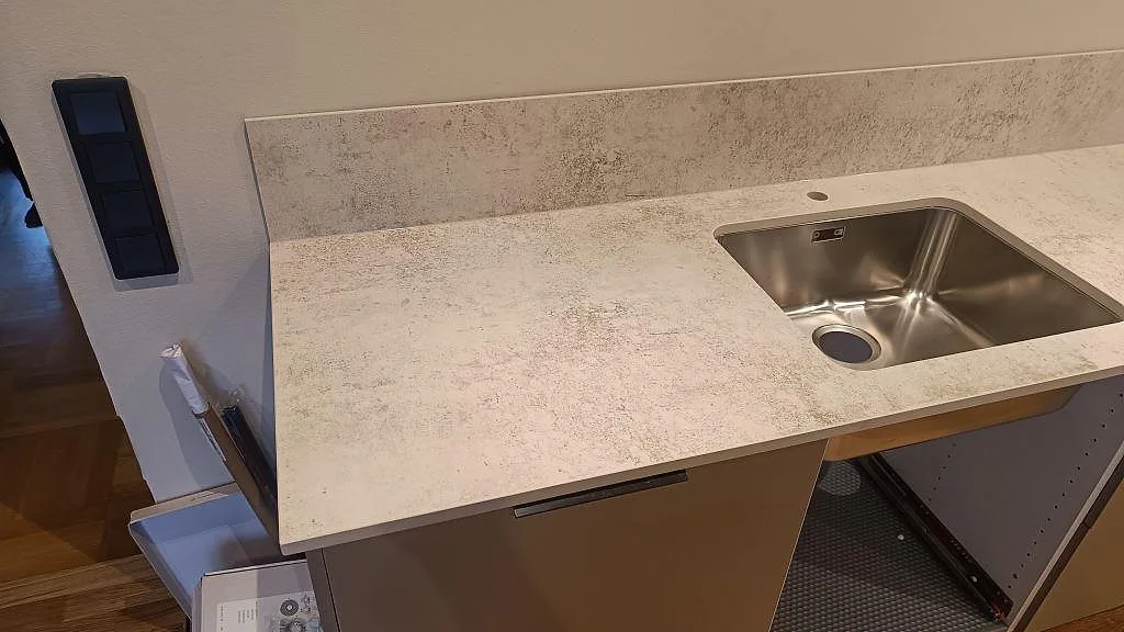 Køkkenbordplade i Dekton Nilium, Hörby – billede 2