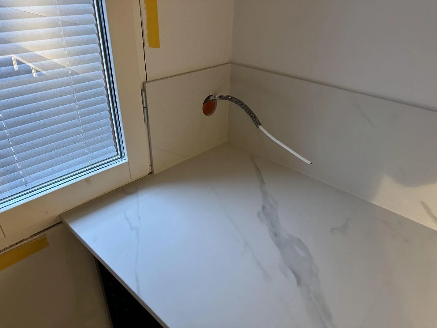 Køkkenbordplade i Dekton Opera Velvet, Malmö – billede 3