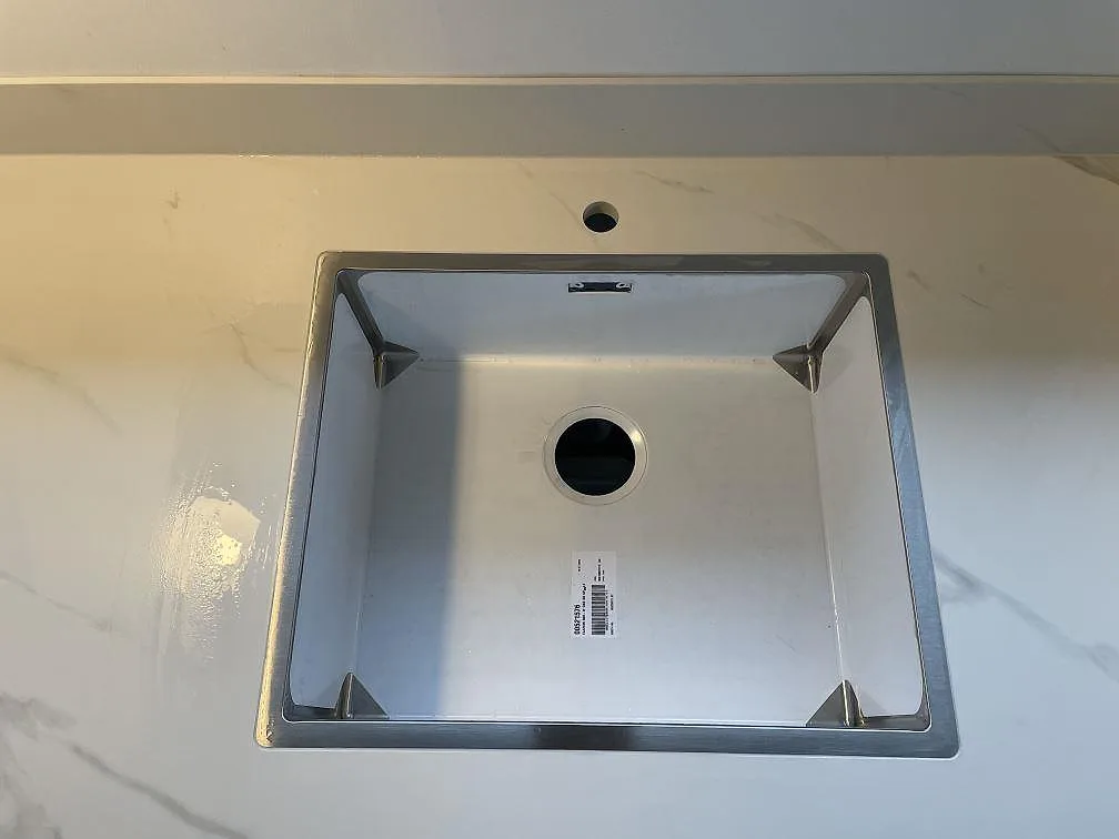 Køkkenbordplade i Dekton Opera Velvet, Solroed Strand – billede 3
