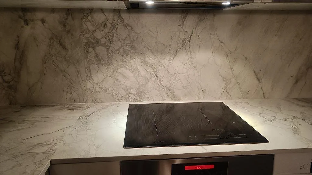 Køkkenbordplade i Dekton Portum, Malmö – billede 4