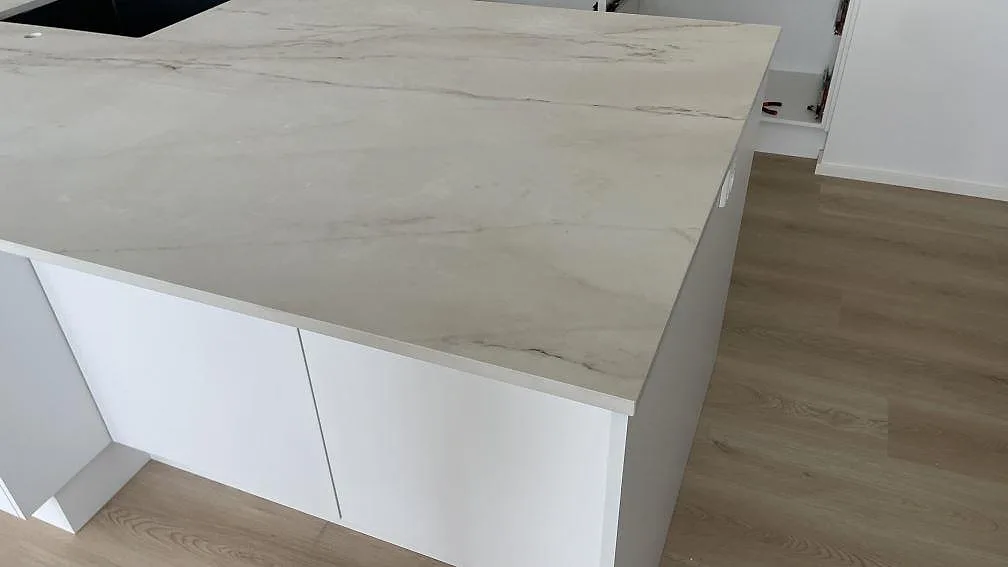 Køkkenbordplade i Dekton Rem (Velvet), Hvidovre – billede 6