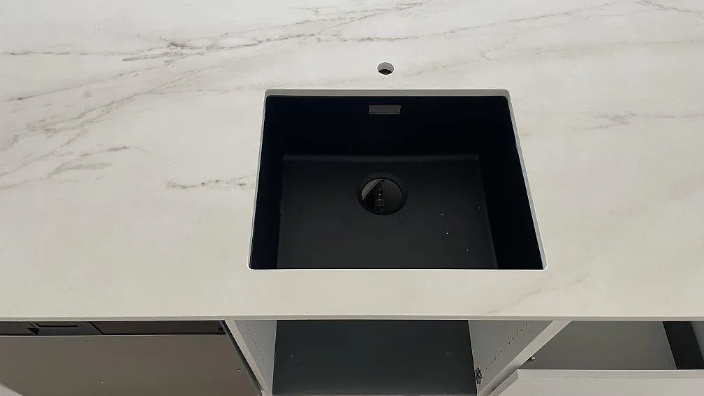 Køkkenbordplade i Dekton Rem (Velvet), Hvidovre – billede 2