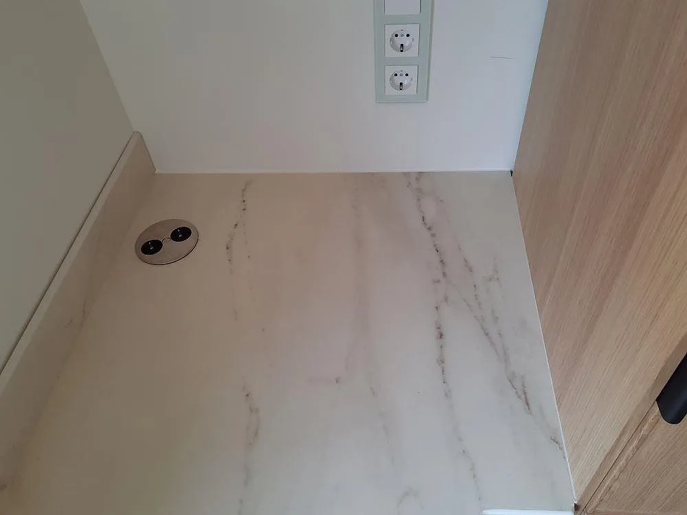 Køkkenbordplade i Dekton Rem Velvet, Lomma