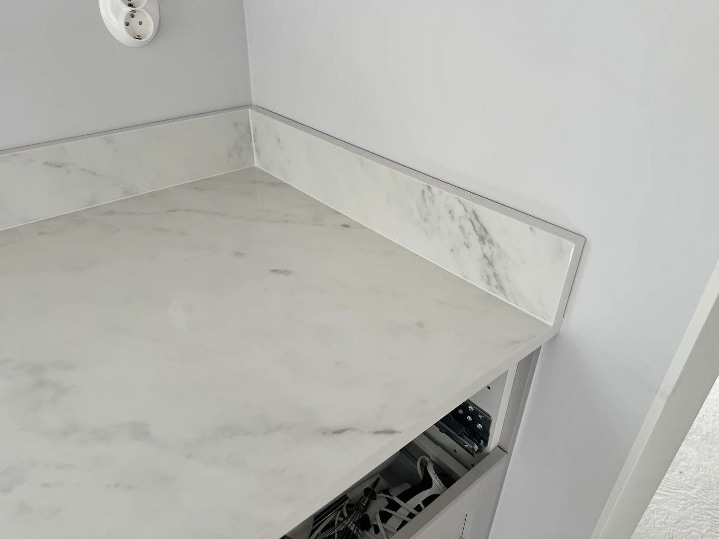 Køkkenbordplade i Dekton Salina, Sävedalen – billede 5